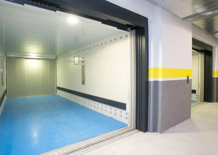 福恩吉罗拉海滩公寓